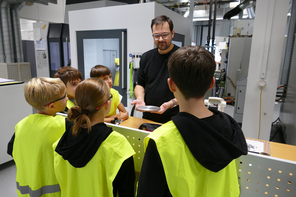 微信图片_2025-11-25_110608_542