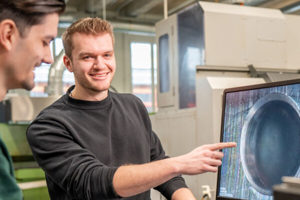 heule-versuchsmaschine-entgratwerkzeuge