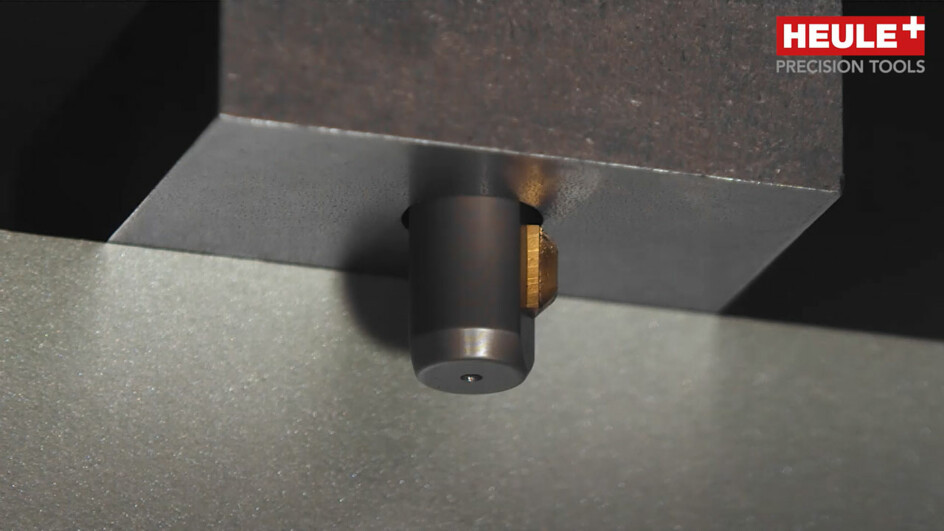 <iframe src="//player.bilibili.com/player.html?aid=775133984&bvid=BV1e14y1W7mX&cid=893461344&page=1" scrolling="no" border="0" frameborder="no" framespacing="0" allowfullscreen="true"> </iframe> thumbnail-snap